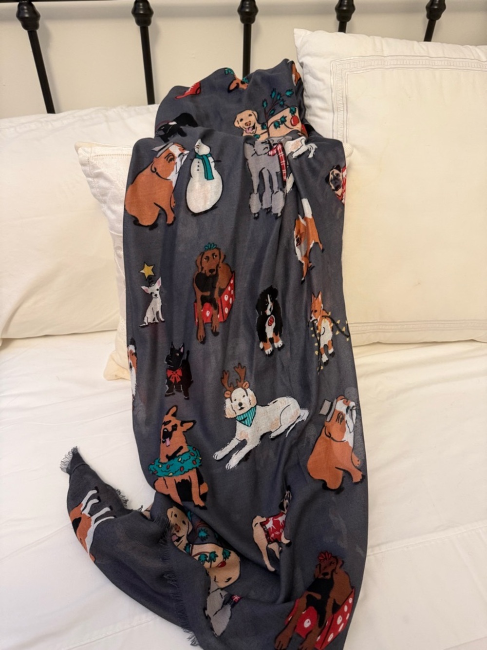 Vera Bradley holiday dogs lightweight scarf - Picture 9 of 12